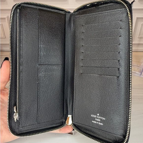 Louis Vuitton Epi Black Zippy Long Wallet – Project Piece – Authentic - Picture 11 of 12